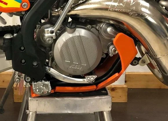 motoblouz-1202610200527411438761